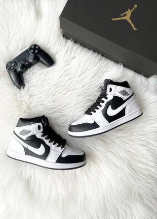 Nike air jordan 1 mid ‘tuxedo’ брендовые высокие чёрно-белые кроссовки найк джордан стильні жіночі високі кросівки8 фото