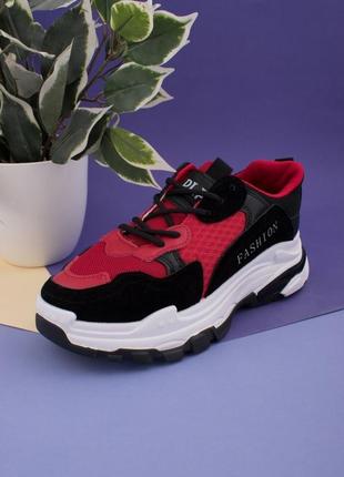 Стильні чорні червоні кросівки на товстій підошві платформі модні кроси сітка текстиль замшеві