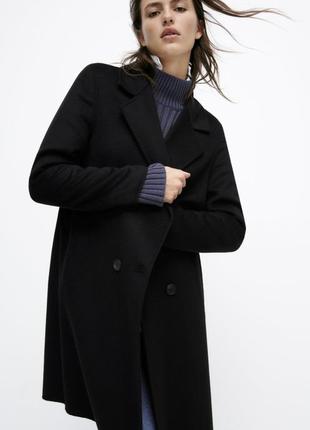 Черное шерстяное двубортное пальто  zara оверсайз