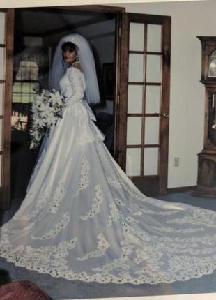 Винтажное свадебное платье длинный шлейф размер 36eu/белое винтажное платье10 фото