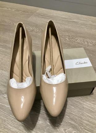 Женские туфли clarks calla rose кремовые6 фото