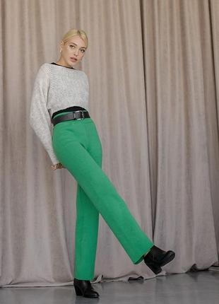 Женские вязанные брюки зеленого цвета. модель 2082 trikobakh bellise10 фото
