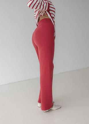 Женские вязанные брюки красного цвета. модель 2082 trikobakh bellise7 фото