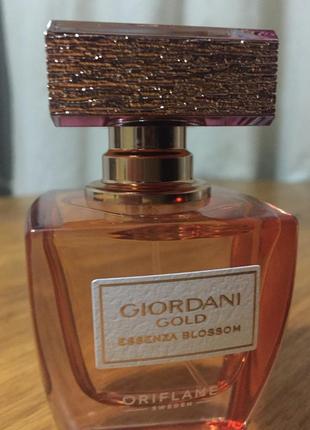 Парфуми giordani gold essenza blossom 50ml