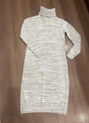 Вязанное платье