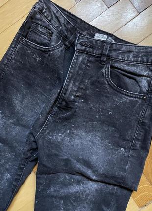 Чёрные джинсы1 фото