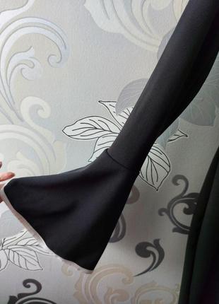 Чорне коротке плаття по фігурі з аккантовкой і воланами на рукавах boohoo6 фото