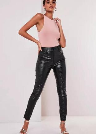 Классический боди пудрового цвета missguided2 фото