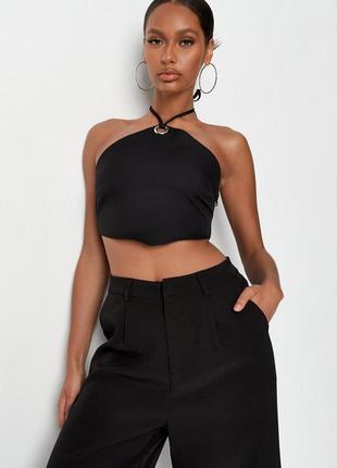 Короткий черный топ на завязках missguided