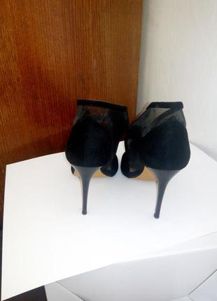 Черные туфли замшевые натуральные на каблуке3 фото