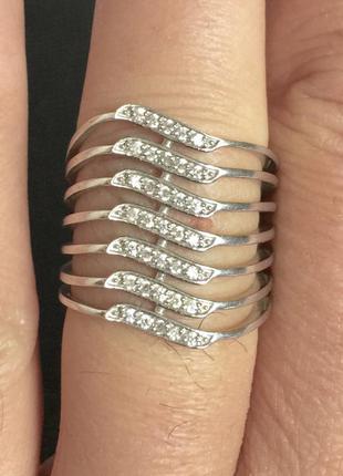 Новое красивое серебряное кольцо с куб.цирконием серебро 925 пробы3 фото