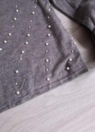 Красивый серый джемпер с жемчугом от zara10 фото