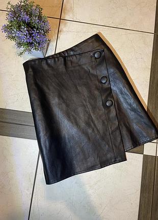 Юбка из еко кожи