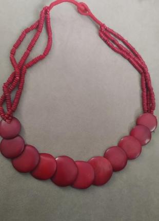 Колье из кости