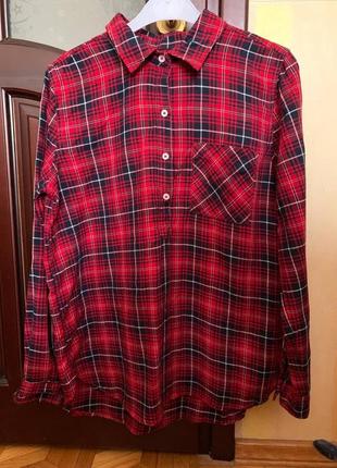 Красная рубашка в клетку