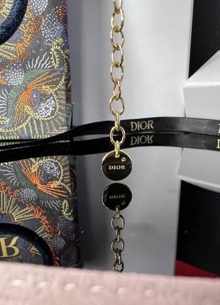 Брендовая подвеска 3