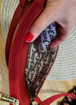 Червона актуальная  сумочка кроссбоди juicy couture с платком5 фото