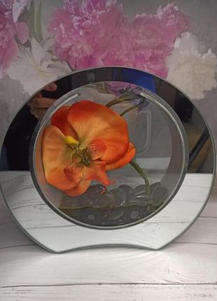 Декоративная ваза , с зеркальным обрамлением , середина залита епоксидкой