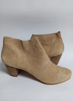 Черевики на підборах pier one.брендове взуття stock