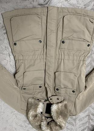 Куртка в стилі парки