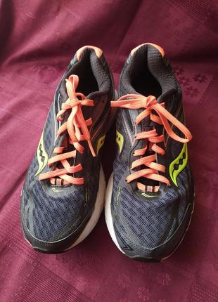 Жіночі бігові кросівки saucony2 фото