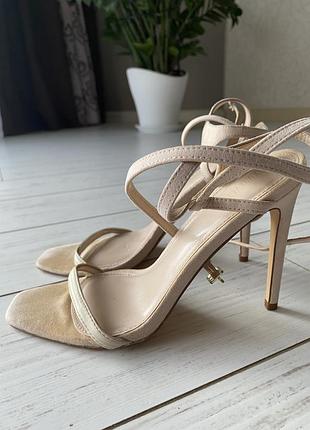 Босоніжки forever 21