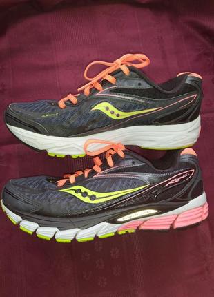 Жіночі бігові кросівки saucony3 фото