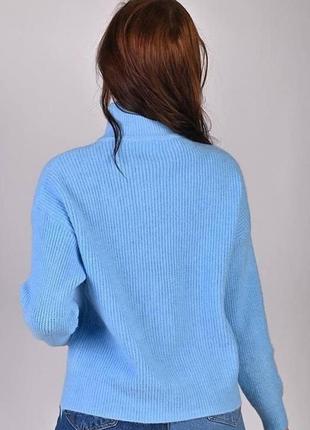 В'язаний светр, кофта на замку небесно блакитного кольору3 фото