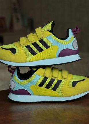 Жіночі кросівки adidas zx 700 hd