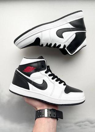 Жіночі високі шкіряні чорно-білі кросівки nike copy air jordan mid 'oreo'🆕
