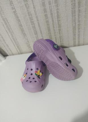 Crocs c 6-7 3