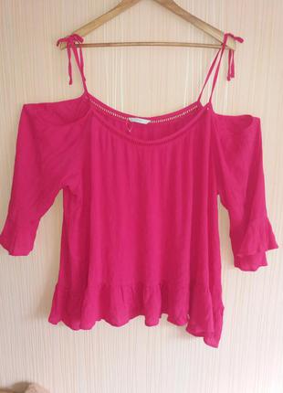 Модна яскрава блузка з відкритими плечима 58 розміру