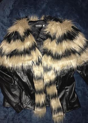 Легкая курточка