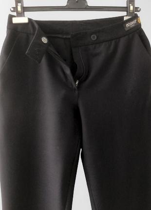 Укороченные полушерстяные (69%) брюки бренда rosner, германия7 фото