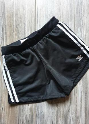 Шорты с полосками adidas girls 3 stripes shorts ор-л 11-12л2 фото