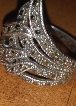 Серебренное кольцо с камнями из капельного серебра серебра звезда . р . 205 фото