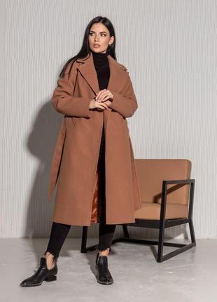 Женское стильное пальто коричневый цвет классическое длинное демисезонное