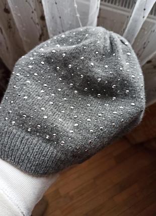 Шапка фірми oasis