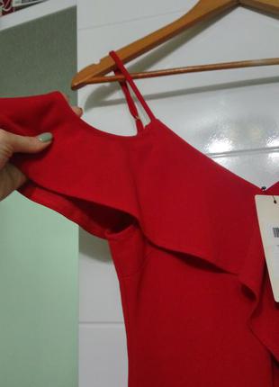 Нереальное красное платье. (утягивающее)3 фото