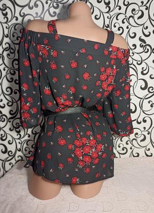 Блуза свободного кроя в цветочном принте5 фото