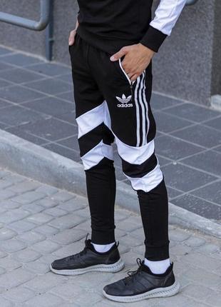 Спортивні штани cw4728 adidas