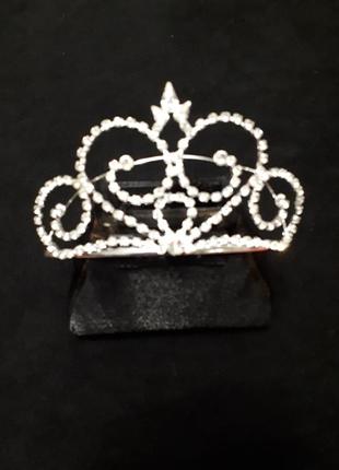 Яскрава діадема тіара під срібло новорічна корона сніжинка