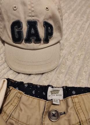 Костюм, комплект, набор из брюк, футболки и бейсболки tu, ted baker, gap4 фото