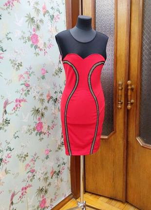 Червоне плаття нарядне