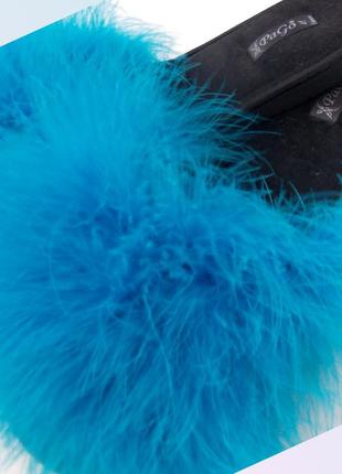 Тапочки женские пушистики открытые модные с мехом голубые3 фото