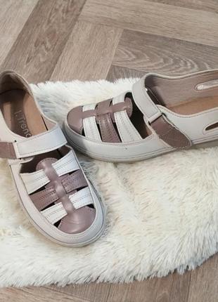 I. trendy шкіряні туфлі