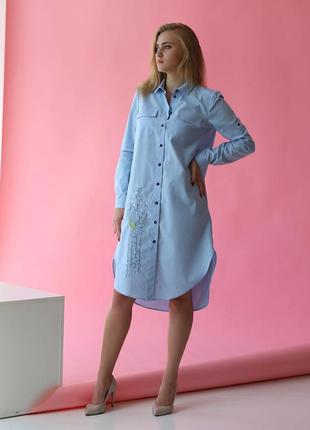 Голубая удлиненная блузка с вышивкой арт.189-21/001 фото