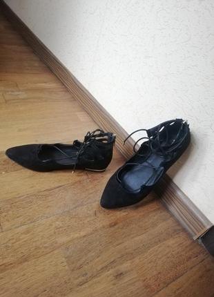 Туфли на шнуровке