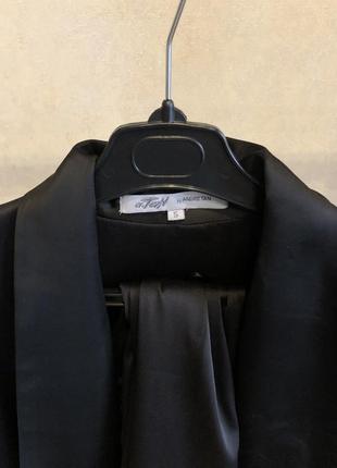 Атласное черное платье пиджак смокинг от андре тана6 фото