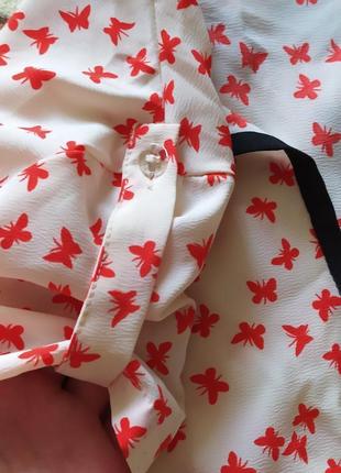 Легка шифонова блуза з метеликами3 фото
